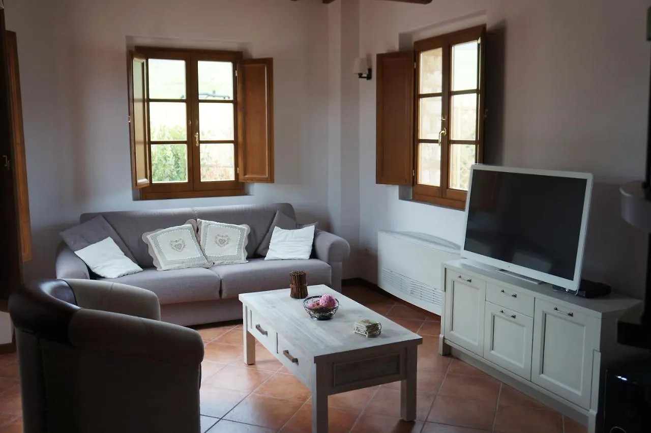 펜션 Borgo Di Gaiole - Casa Bd - Apartment With A View & Travel Guide 카이오레인챠안티